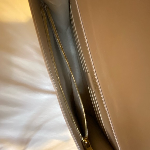 Louis Vuitton Amarante Monogram Vernis Mira - Picture 4 of 16